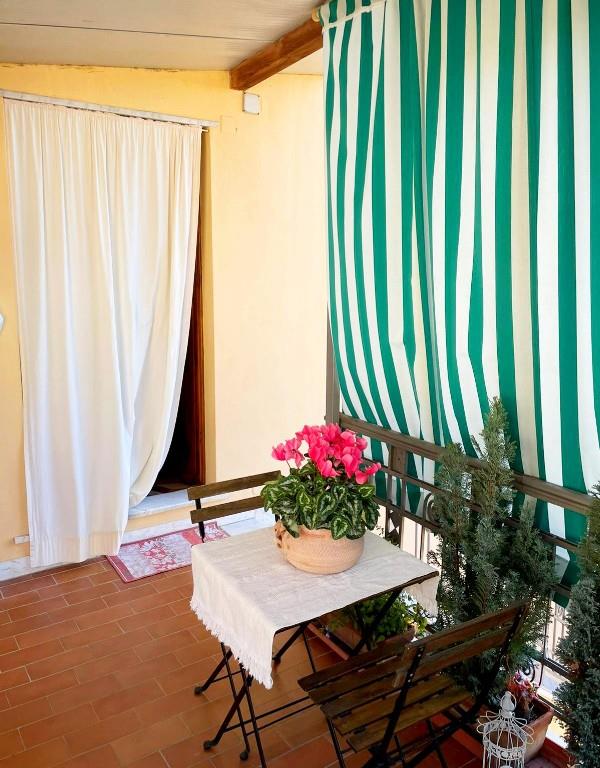 appartamento in vendita a Massa in zona Centro Storico