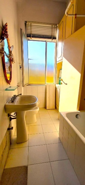 appartamento in vendita a Massa in zona Centro Storico