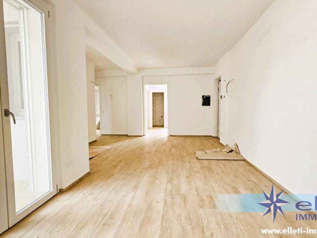 appartamento in vendita a Massa in zona Marina di Massa