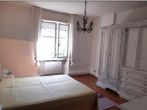 appartamento in vendita a Massa in zona Centro Storico