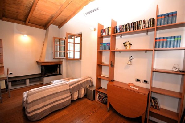 appartamento in vendita a Massa in zona Poveromo