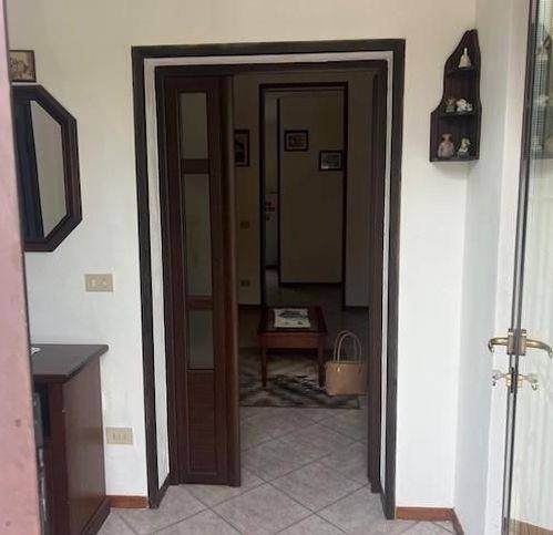 casa indipendente in vendita a Massa in zona Mirteto