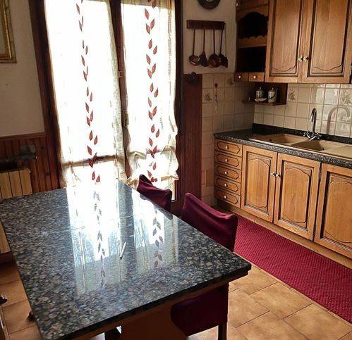 appartamento in vendita a Massa in zona Romagnano