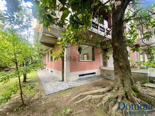 appartamento in vendita a Massa in zona Centro Storico