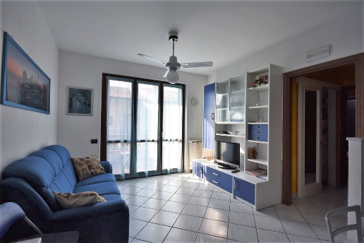 appartamento in vendita a Massa in zona Marina di Massa