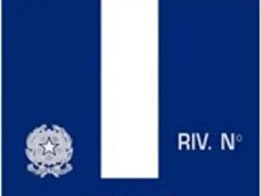 negozio in vendita a Massa in zona Centro Storico