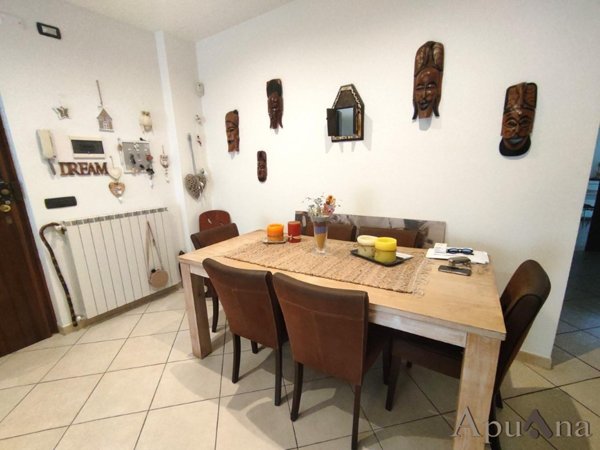 appartamento in vendita a Massa in zona Centro Storico