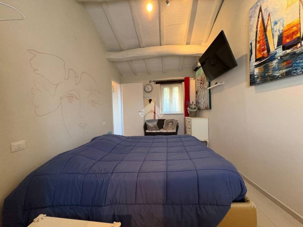 casa indipendente in vendita a Massa in zona Antona