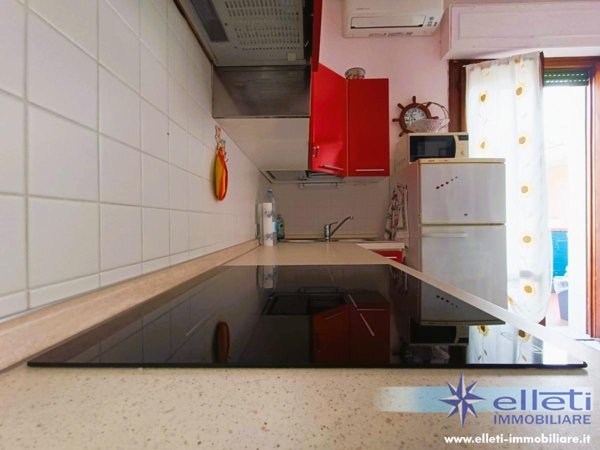 appartamento in vendita a Massa in zona Marina di Massa