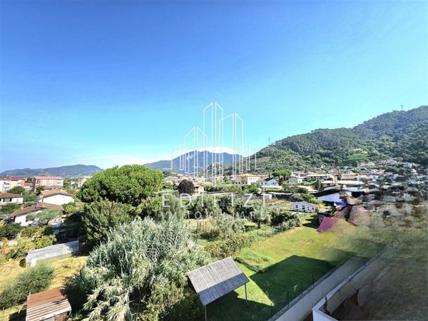 appartamento in vendita a Massa