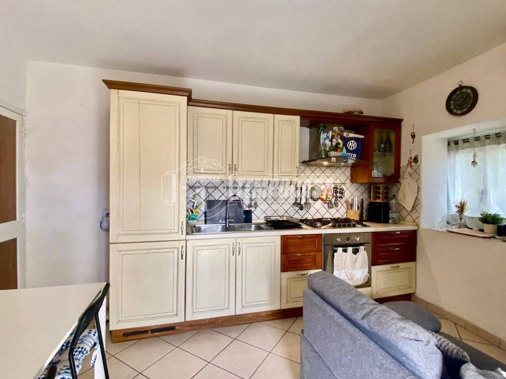 casa indipendente in vendita a Massa in zona Mirteto