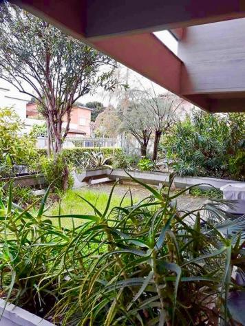 appartamento in vendita a Massa in zona Marina dei Ronchi