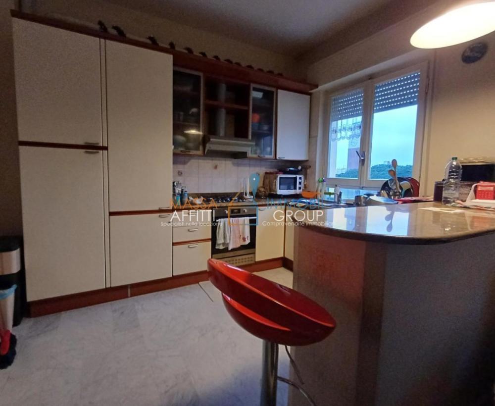 appartamento in vendita a Massa in zona Centro Storico