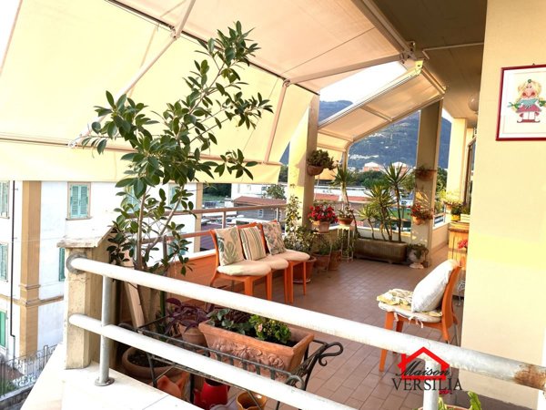 appartamento in vendita a Massa in zona Centro Storico