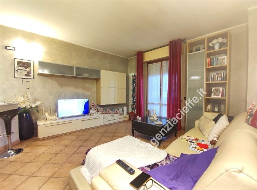 appartamento in vendita a Massa in zona Centro Storico