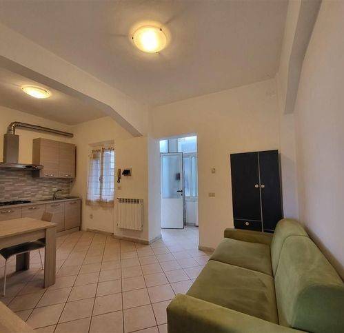 appartamento in vendita a Massa in zona Centro Storico