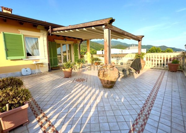 appartamento in vendita a Massa