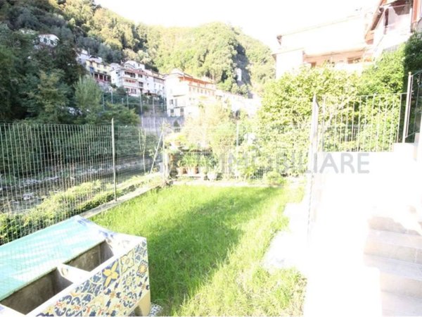 appartamento in vendita a Massa in zona Antona