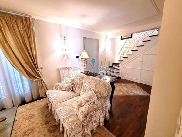 appartamento in vendita a Massa in zona Centro Storico