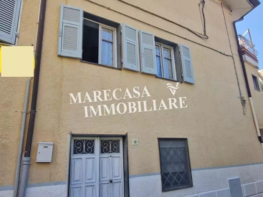 casa indipendente in vendita a Massa