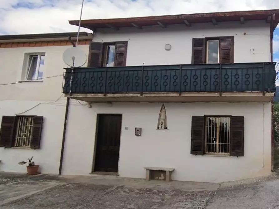 casa semindipendente in vendita a Massa