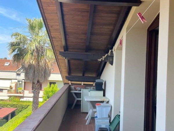 appartamento in vendita a Massa in zona Marina dei Ronchi