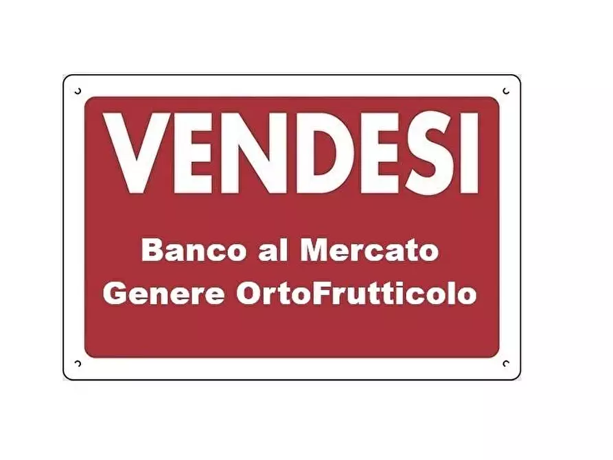 negozio in vendita a Massa