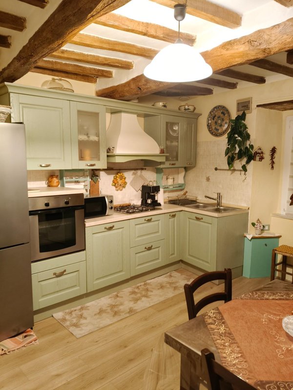 casa indipendente in vendita a Massa in zona Centro Storico