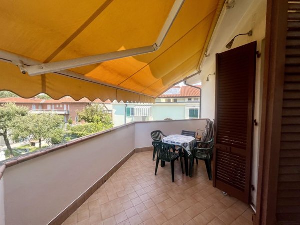 appartamento in vendita a Massa in zona Marina di Massa