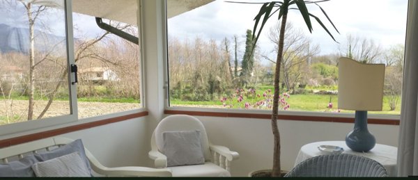 appartamento in vendita a Massa in zona Marina dei Ronchi