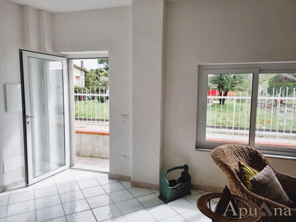 casa indipendente in vendita a Massa in zona Centro Storico