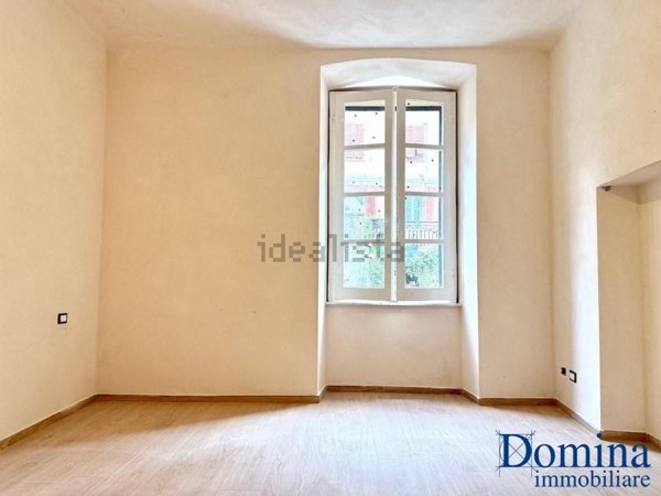 appartamento in vendita a Massa in zona Centro Storico