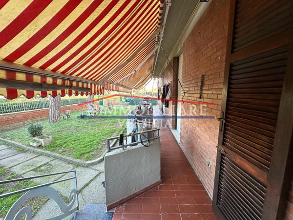 appartamento in vendita a Massa in zona Marina di Massa