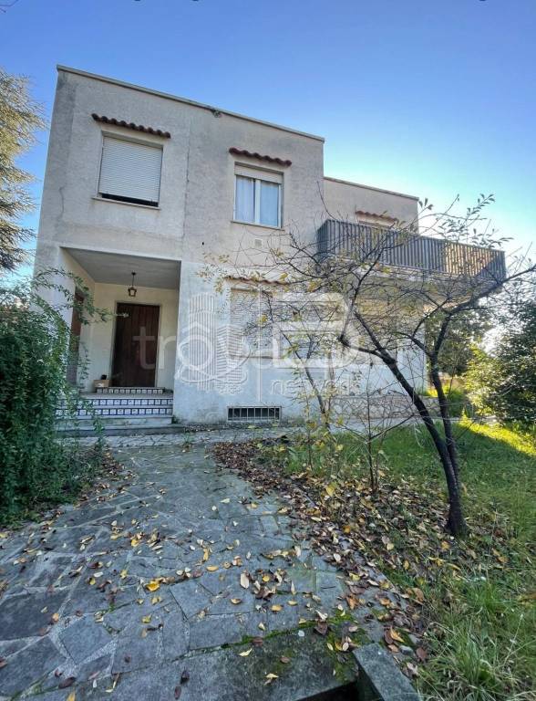 appartamento in vendita a Massa in zona Quercioli