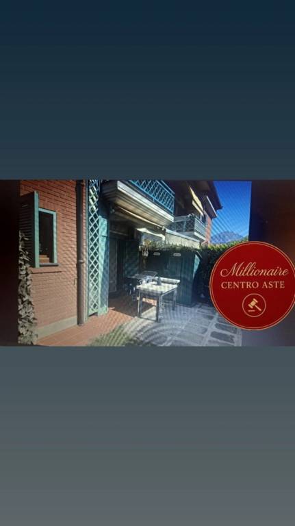 appartamento in vendita a Massa in zona Marina di Massa