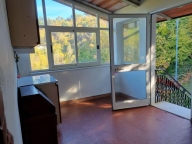 appartamento in vendita a Massa in zona Pariana