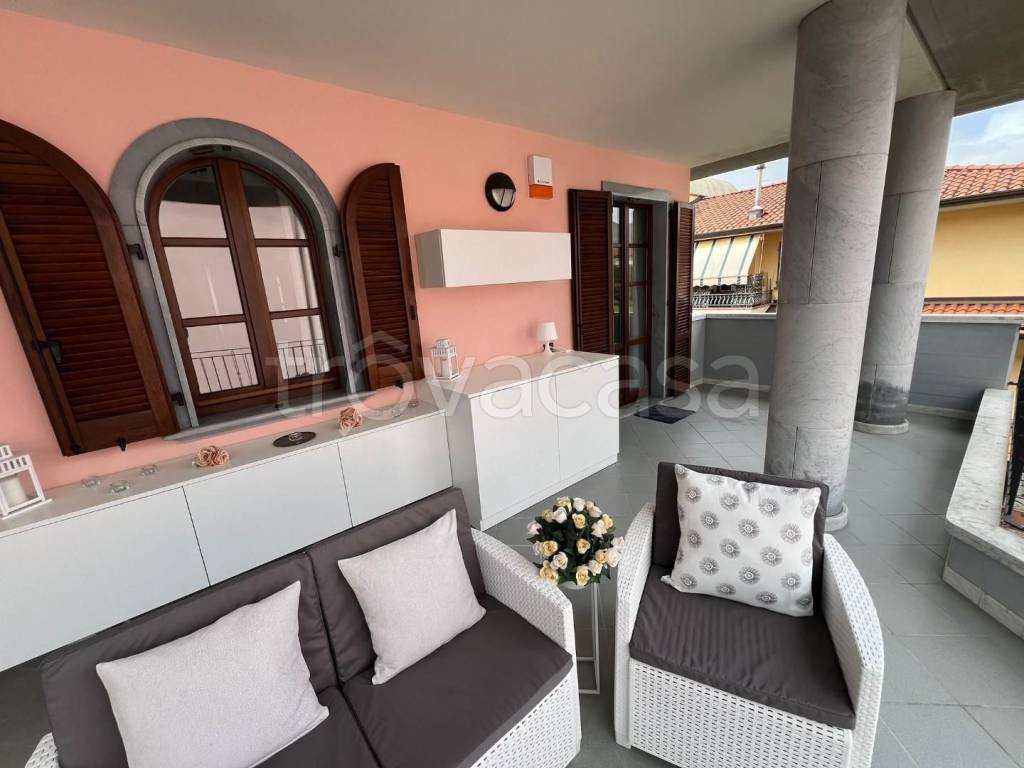 appartamento in vendita a Massa in zona Centro Storico