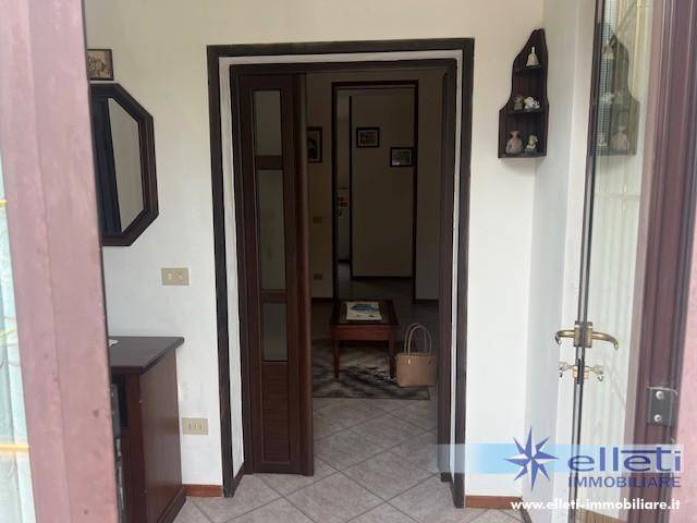 casa indipendente in vendita a Massa in zona Centro Storico