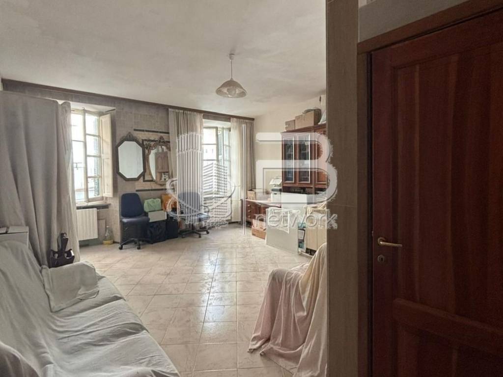 appartamento in vendita a Massa in zona Marina di Massa