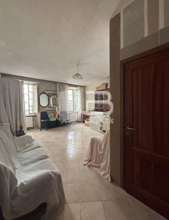 appartamento in vendita a Massa in zona Centro Storico