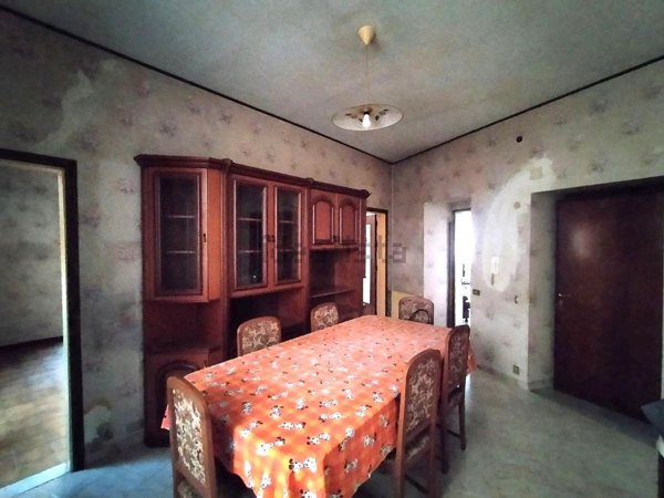 appartamento in vendita a Massa in zona Centro Storico