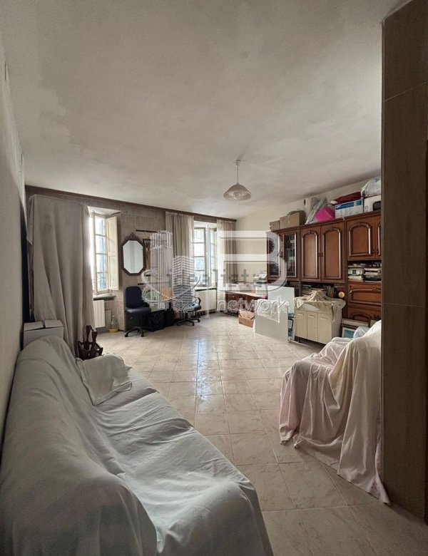 appartamento in vendita a Massa in zona Centro Storico