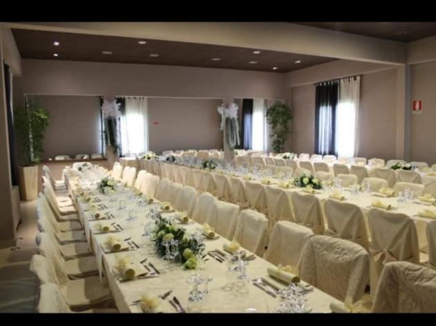 negozio in vendita a Massa