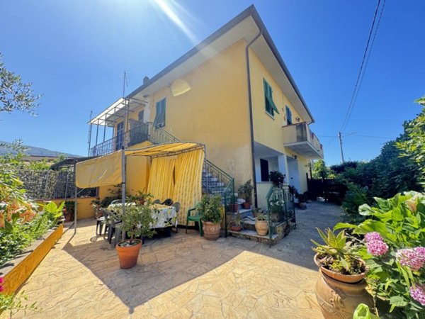 appartamento in vendita a Massa