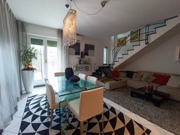 appartamento in vendita a Massa in zona Centro Storico