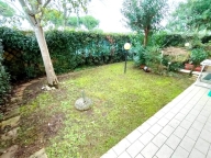 appartamento in vendita a Massa in zona Marina di Massa