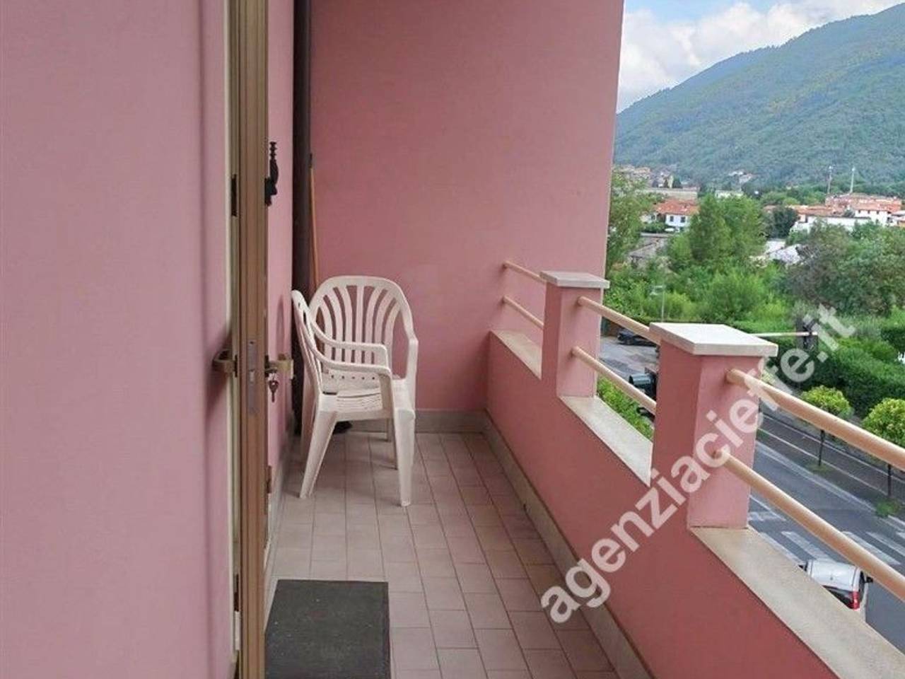 appartamento in vendita a Massa in zona Centro Storico