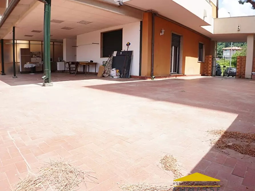 appartamento in vendita a Massa in zona Centro Storico