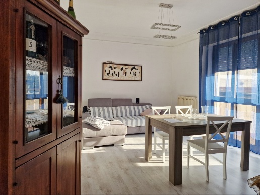 casa indipendente in vendita a Massa in zona Marina di Massa