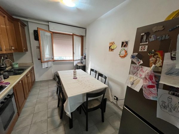 appartamento in vendita a Massa in zona Centro Storico